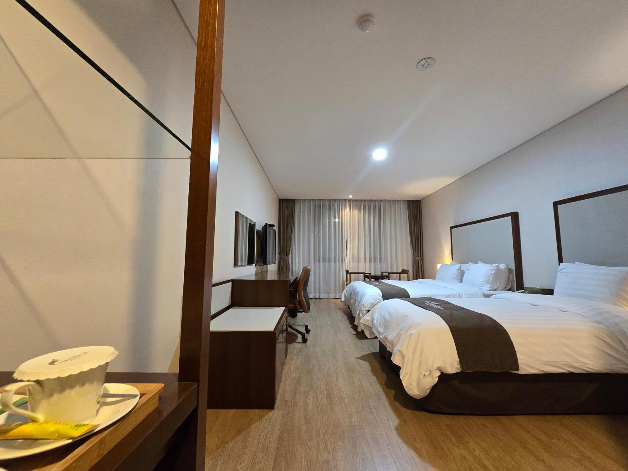 Yeosu Narsha Hotel Exterior foto