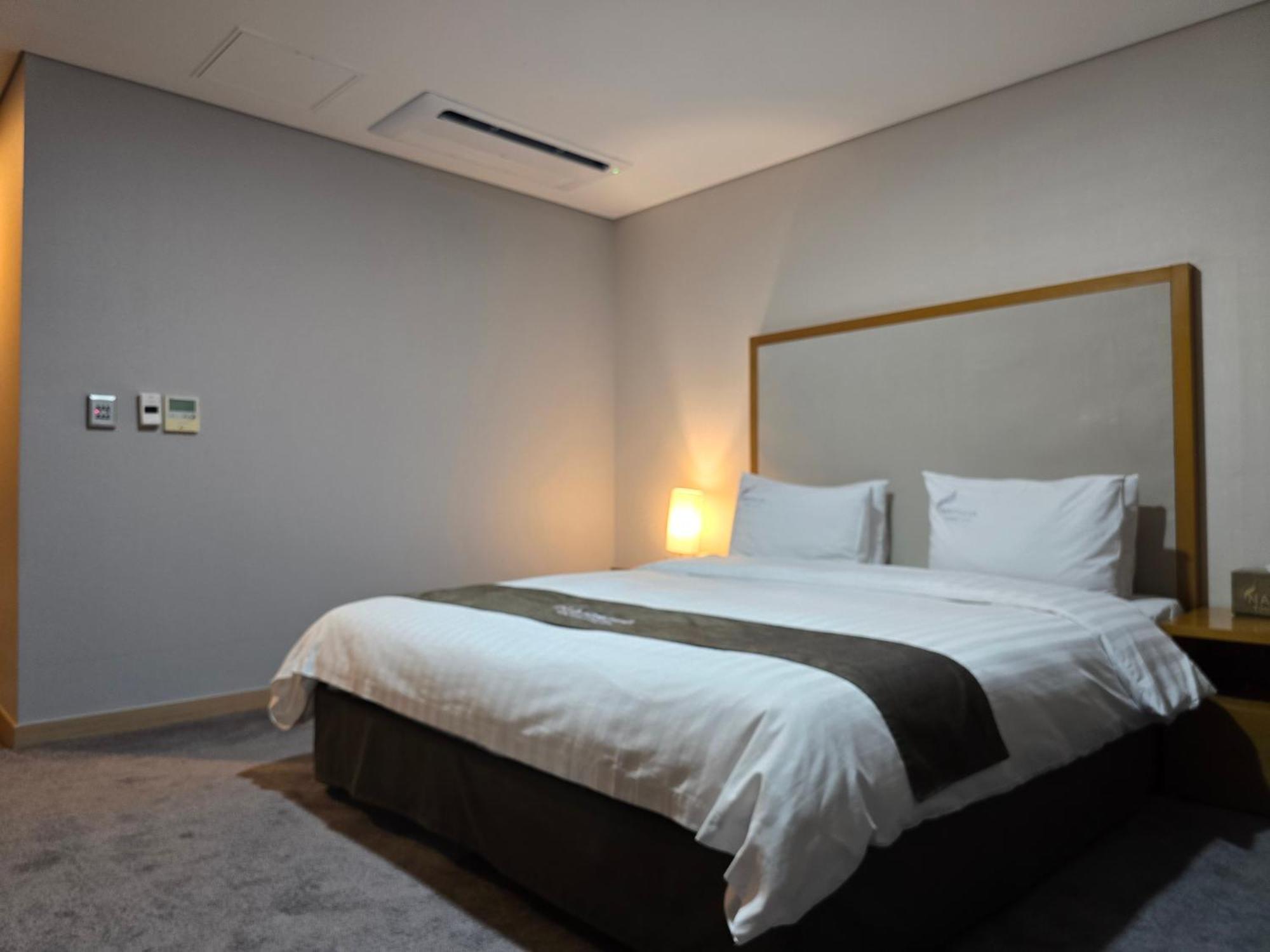Yeosu Narsha Hotel Exterior foto